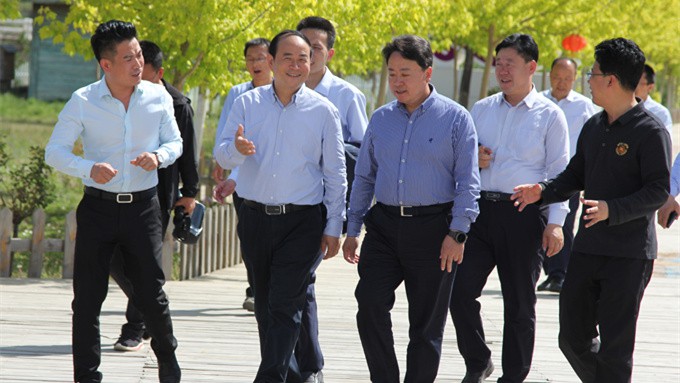 石培文董事長赴慶陽考察調研