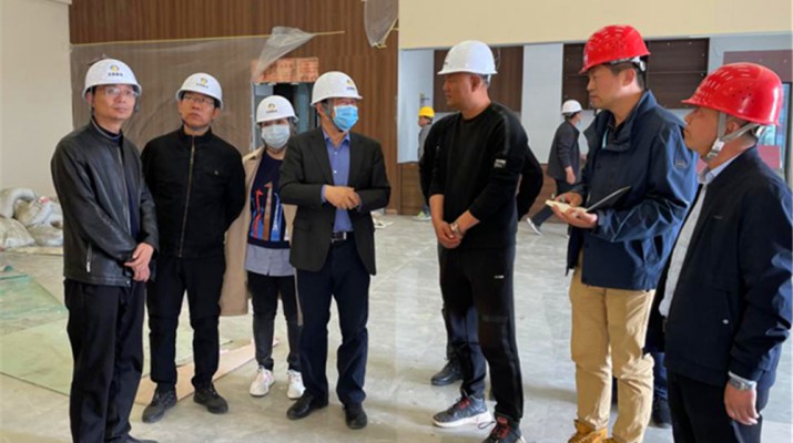 石培文董事長一行赴古浪八步沙“兩山” 實踐創(chuàng)新基地建設(shè)項目調(diào)研指導工作